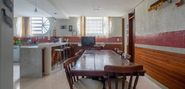 Casa com 7 Quartos à venda, 407m² no Asa Sul, Brasília