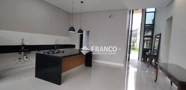 Casa de Condomínio com 3 Quartos à venda, 175m² no Castelo, Tremembé