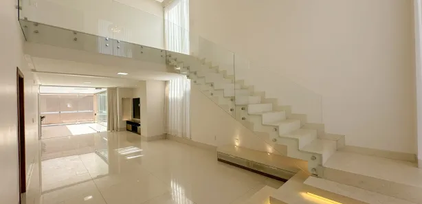 Casa de Condomínio com 5 Quartos para alugar, 336m² no Jardins Valência, Goiânia