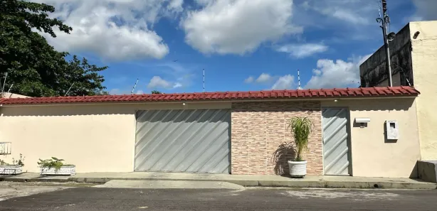 Casa com 3 Quartos à venda, 200m² no Adrianópolis, Manaus