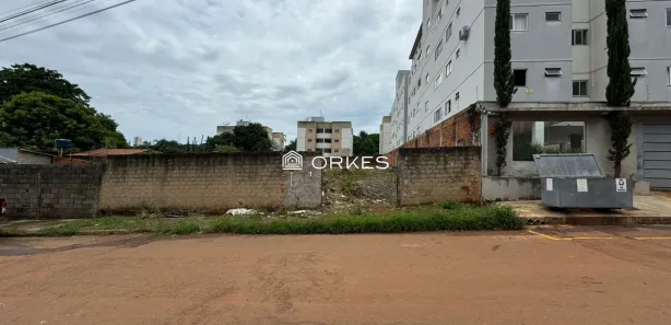Lote/Terreno para alugar, 1000m² no Vila Santa Isabel, Anápolis