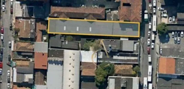 Galpão/Depósito/Armazém para venda ou aluguel, 715m² no Centro, Nova Iguaçu