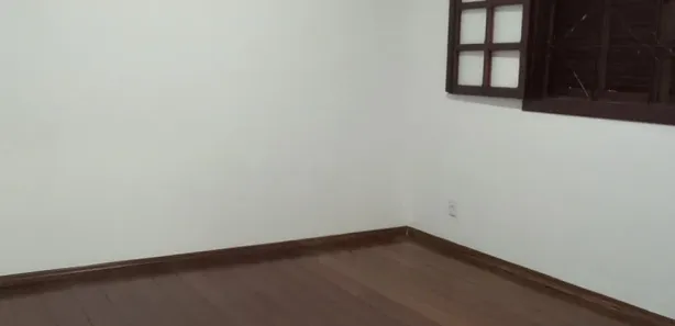 Casa com 3 Quartos para alugar, 300m² no Santa Inês, Betim