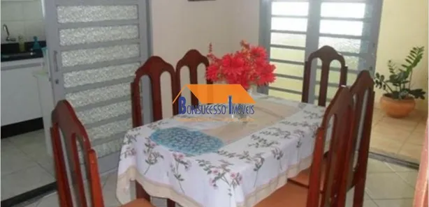 Casa com 4 Quartos à venda, 200m² no Nossa Senhora da Saúde, Belo Horizonte