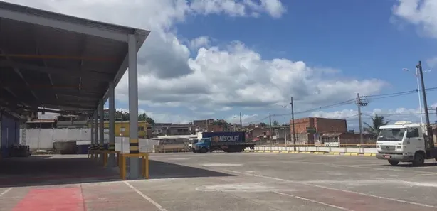 Galpão/Depósito/Armazém para venda ou aluguel, 2700m² no Coutos, Salvador