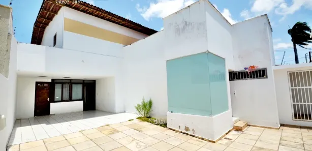 Casa com 4 Quartos à venda, 247m² no Capim Macio, Natal
