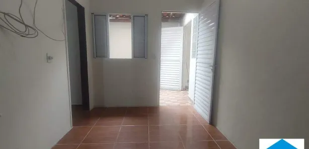 Casa com 1 Quarto para alugar, 38m² no Santa Tereza, Belo Horizonte