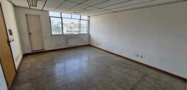 Ponto Comercial para alugar, 34m² no Centro, Nova Iguaçu