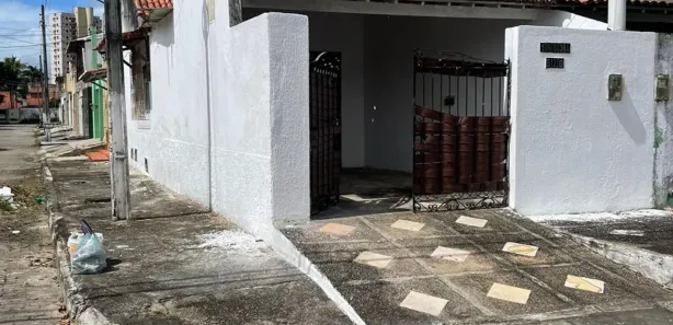 Casa com 3 Quartos para alugar, 90m² no Capim Macio, Natal