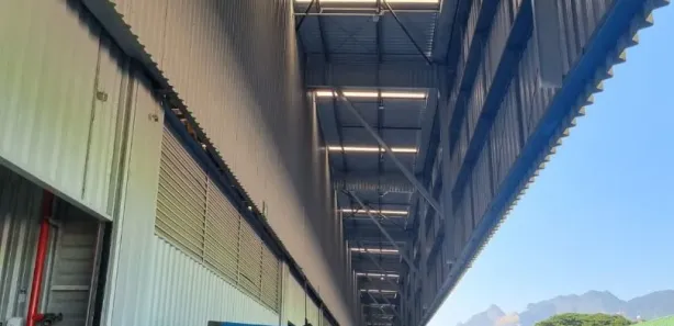 Galpão/Depósito/Armazém para alugar, 574m² no Taquara, Rio de Janeiro