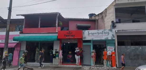 Ponto Comercial com 8 Quartos à venda, 300m² no Itinga, Lauro de Freitas