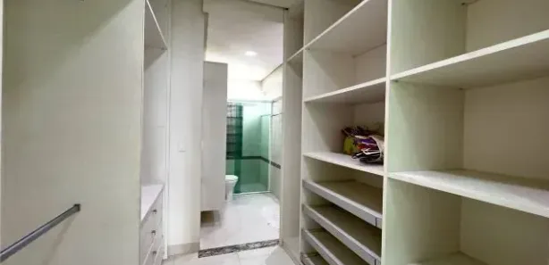 Sobrado com 3 Quartos à venda, 380m² no Chapada, Manaus