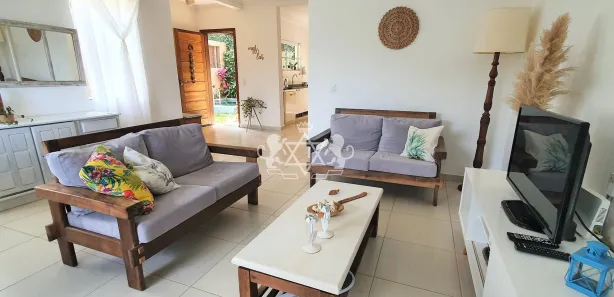 Casas de Condomínio à venda em Praia de São Francisco, São Sebastião - Viva  Real