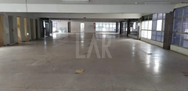 Sala Comercial para alugar, 550m² no Santa Efigênia, Belo Horizonte