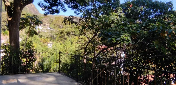 Casa de Condomínio com 4 Quartos para alugar, 200m² no Samambaia, Petrópolis