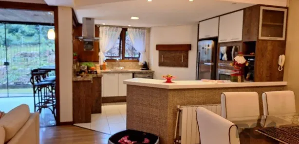 Casa de Condomínio com 4 Quartos à venda, 160m² no Planalto, Gramado