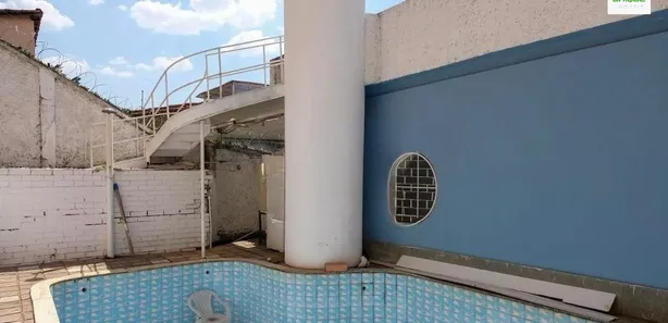 Casa com 5 Quartos à venda, 330m² no São Lucas, Belo Horizonte