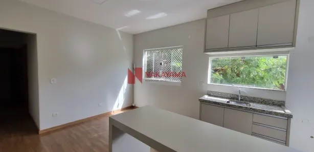 Apartamento com 2 Quartos para alugar, 50m² no Vila Guarujá, Londrina