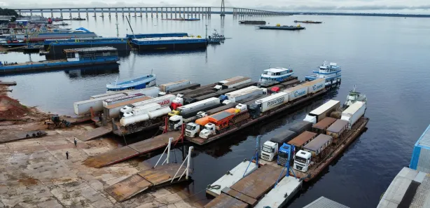 Galpão/Depósito/Armazém para alugar, 2500m² no Ponta Negra, Manaus