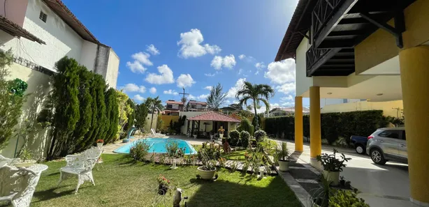 Sobrado com 3 Quartos à venda, 494m² no Candelária, Natal