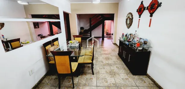 Sobrado com 3 Quartos à venda, 260m² no Jardim Califórnia, Taubaté