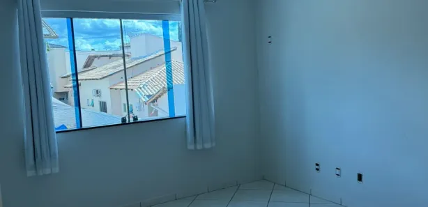 Casa de Condomínio com 4 Quartos para alugar, 253m² no Jardins Madri, Goiânia