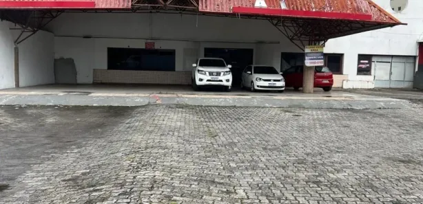 Galpão/Depósito/Armazém para alugar, 700m² no Fazenda Grande do Retiro, Salvador