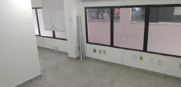 Ponto Comercial para alugar, 20m² no Recreio dos Bandeirantes, Rio de Janeiro