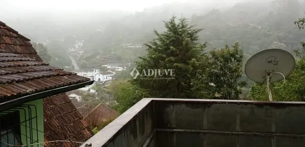 Casa com 1 Quarto para alugar, 40m² no Quarteirão Ingelheim, Petrópolis