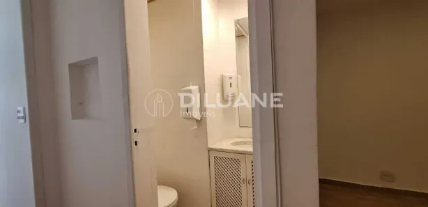 Sala Comercial para venda ou aluguel, 46m² no Copacabana, Rio de Janeiro