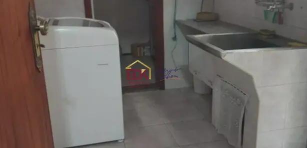 Sobrado com 6 Quartos para alugar, 176m² no Jardim Califórnia, Taubaté