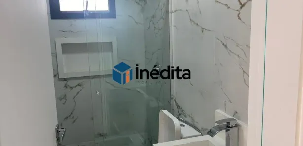 Sobrado com 4 Quartos para alugar, 400m² no Residencial Goiânia Golfe Clube, Goiânia