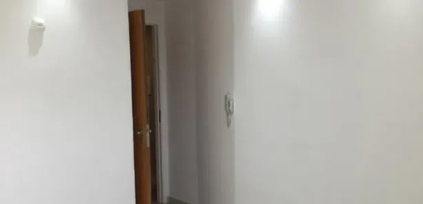 Sala Comercial para alugar, 15m² no Macuco, Santos