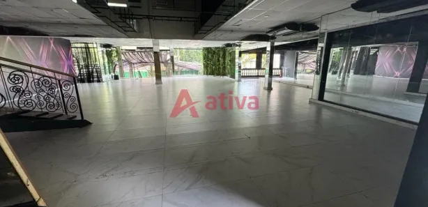 Ponto Comercial para venda ou aluguel, 900m² no Freguesia (Jacarepaguá), Rio de Janeiro