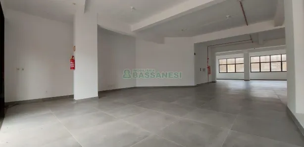 Ponto Comercial para alugar, 260m² no Nossa Senhora de Lourdes, Caxias do Sul
