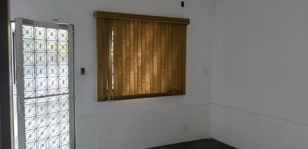 Imóvel Comercial com 4 Quartos para alugar, 10m² no Centro, Nova Iguaçu