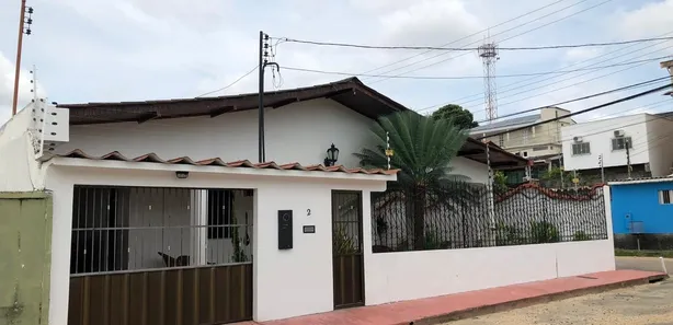Casa com 3 Quartos à venda, 280m² no Parque 10 de Novembro, Manaus