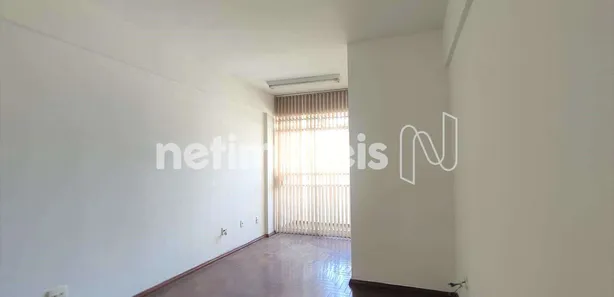 Sala Comercial à venda, 31m² no Santo Antônio, Belo Horizonte