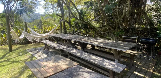 Casa de Condomínio com 4 Quartos para venda ou aluguel, 400m² no Cuiabá, Petrópolis