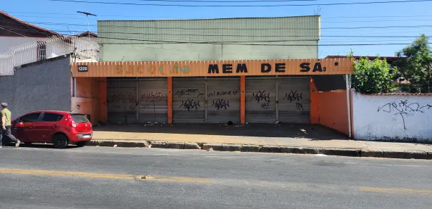 Galpão/Depósito/Armazém para alugar, 346m² no Santa Efigênia, Belo Horizonte
