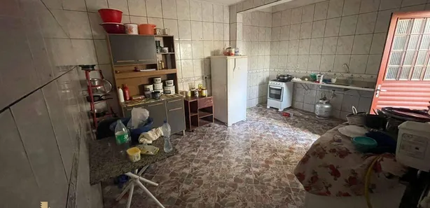 Sobrado com 4 Quartos à venda, 250m² no Santa Maria, Brasília