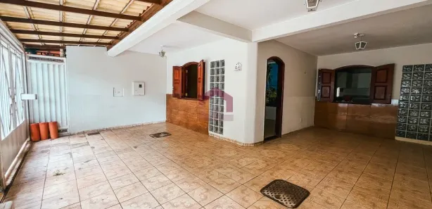 Sobrado com 4 Quartos à venda, 295m² no Areal, Brasília