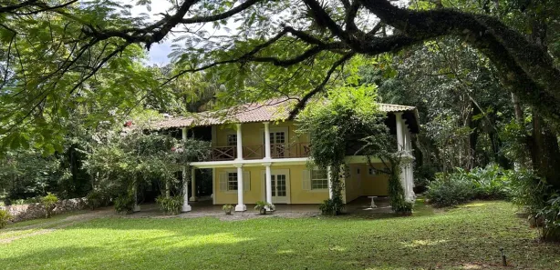 Casa com 5 Quartos para alugar, 659m² no Aldeia Velha, Silva Jardim