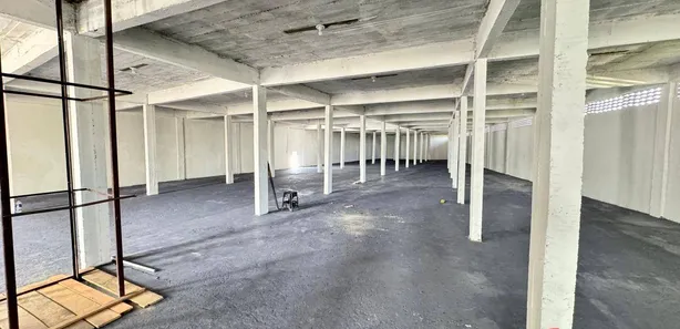 Prédio Comercial para alugar, 4000m² no São Jorge, Manaus
