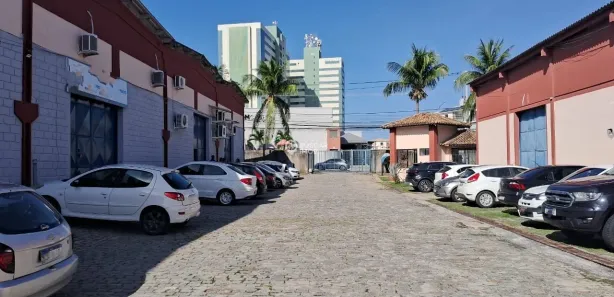 Galpão/Depósito/Armazém para alugar, 200m² no Buraquinho, Lauro de Freitas