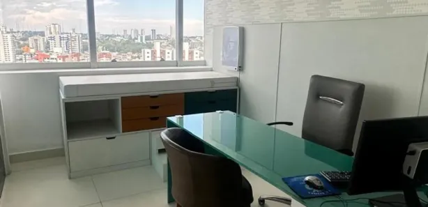 Consultório com 11 Quartos para alugar, 267m² no Chapada, Manaus
