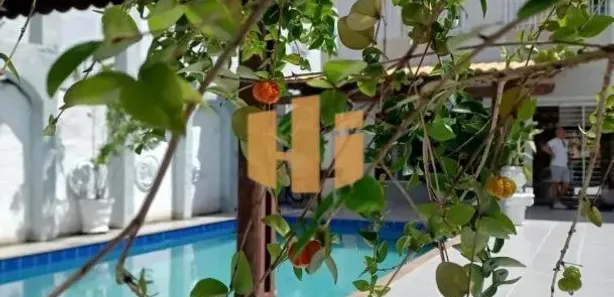 Casa com 5 Quartos para alugar, 340m² no Boa Viagem, Recife
