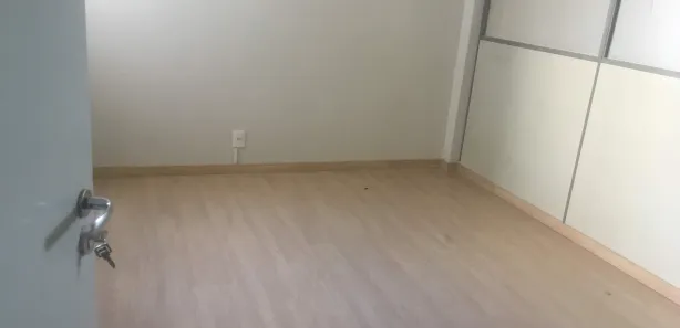 Sala Comercial para alugar, 33m² no Centro, Caxias do Sul
