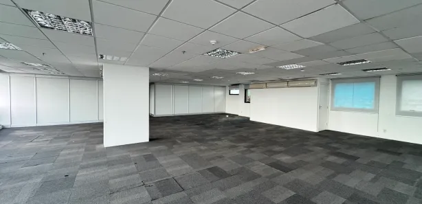 Sala Comercial para venda ou aluguel, 479m² no Adrianópolis, Manaus