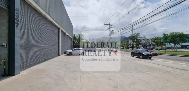 Galpão/Depósito/Armazém para alugar, 800m² no Taquara, Rio de Janeiro